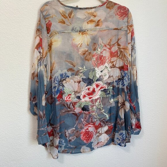 Soft Surroundings Floral Tunic Top with Embroidered Back Large - Picture 6 of 9